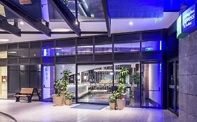 Holiday Inn Express&Suites Bogota Zona Financiera, an IHG Hotel